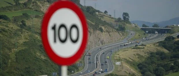 Cuál es el límite de velocidad en Colombia 1