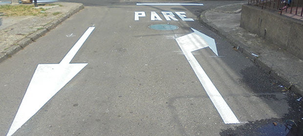 Líneas y señales de piso en la carretera | Pruebaderuta.com