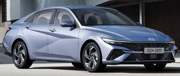 Hyundai Elantra Hybrid 2023