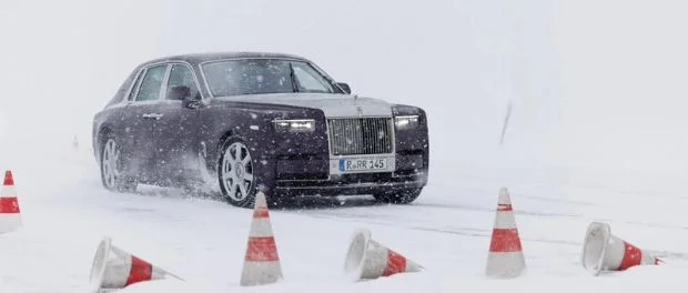 El planazo del año ir a la nieve con Rolls Royce